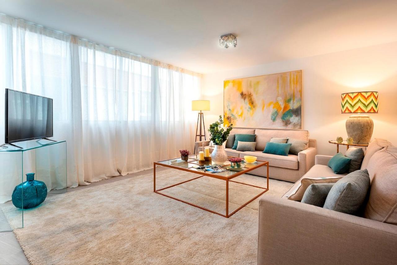 Genteel Home Plaza De Las Flores Малага Екстериор снимка