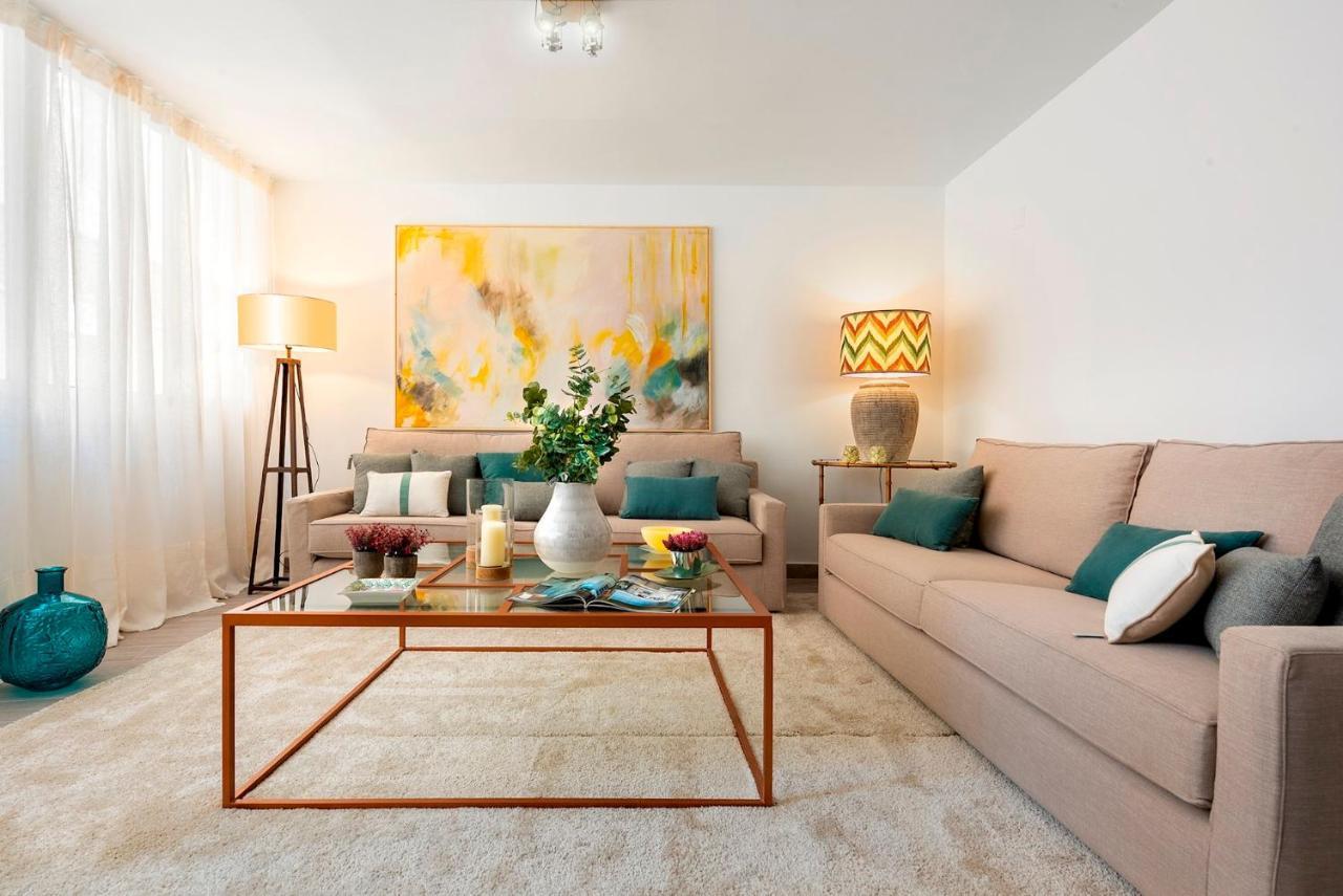 Genteel Home Plaza De Las Flores Малага Екстериор снимка