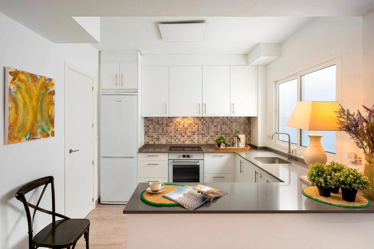 Genteel Home Plaza De Las Flores Малага Екстериор снимка