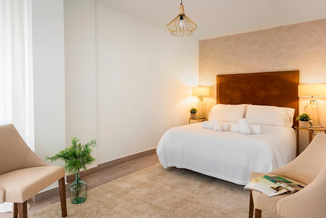 Genteel Home Plaza De Las Flores Малага Екстериор снимка